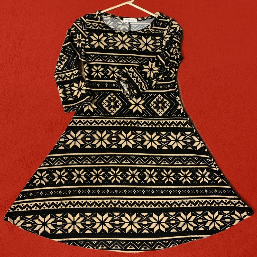 Million Bullpup Half-Sleeve Flow Dress